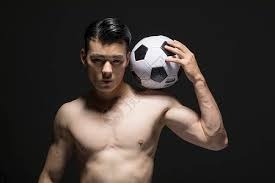 《光与影：33号远征队》拿下金摇杆奖所有提名奖项