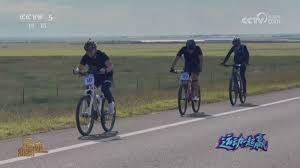 北大高才生+烧烤店老板+渝超球员=36岁的他