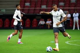 由于强队林 由于强队林